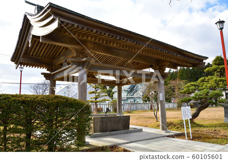 拍攝深秋的北海道函館市北海道東照宮地區 拍攝深秋的北海道函館市北海道東照宮地區 60105601