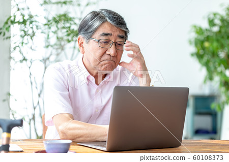 老人業務主管 老人業務主管 60108373