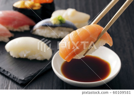 sushi  60109581