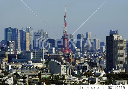 從世田谷區看的東京鐵塔 從世田谷區看的東京鐵塔 60110319