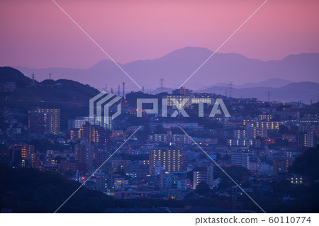 當地市的黃昏[福岡縣北九州市] 60110774