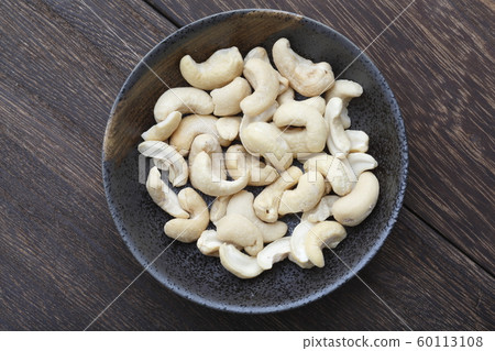 Cashew Nuts 60113108