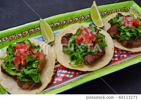 Taco (Mexican food) Taco (Mexican food) 60113271