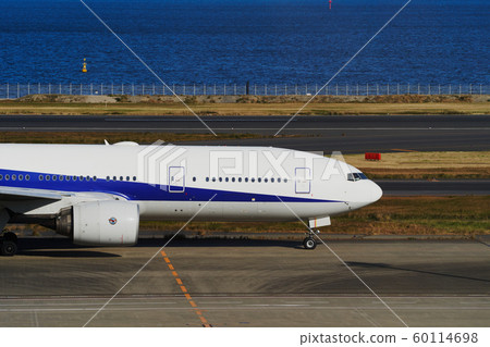 飛機停了 60114698