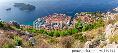 Panoramic aerial view of Dubrovnik on a sunny morning. Panoramic aerial view of Dubrovnik on a sunny morning. 60119151