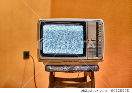 Old TV no signal 60120968