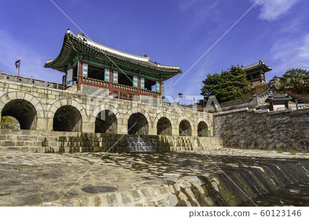 Suwon Hwaseong 60123146