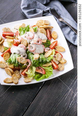 Vertical shot appetizing salad with shrimp Vertical shot appetizing salad with shrimp 60126882