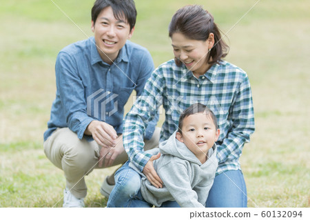 家庭 家族 家人 60132094