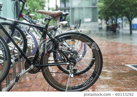 Rainy day, street scenery of Seoul, South Korea 074 Rainy day, street scenery of Seoul, South Korea 074 60133292