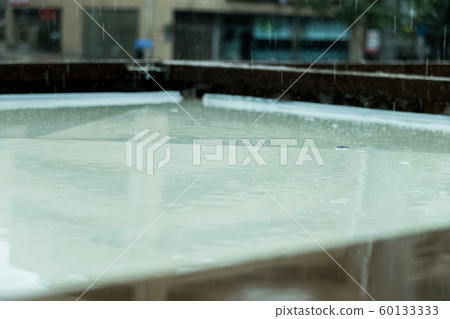 Rainy day, street scenery of Seoul, South Korea 016 Rainy day, street scenery of Seoul, South Korea 016 60133333