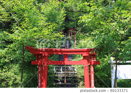 The approach to Hiyama Inari Shrine The approach to Hiyama Inari Shrine 60133371