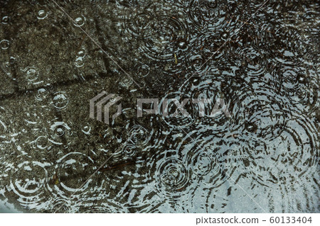 Rainy day, street scenery of Seoul, South Korea 070 Rainy day, street scenery of Seoul, South Korea 070 60133404