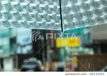 Rainy day, street scenery of Seoul, South Korea 026 Rainy day, street scenery of Seoul, South Korea 026 60133445