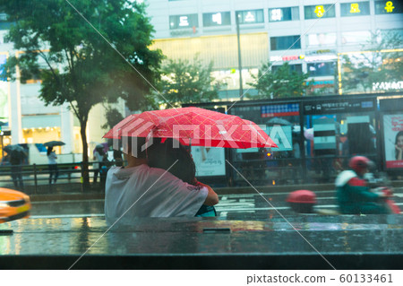 Rainy day, street scenery of Seoul, South Korea 008 Rainy day, street scenery of Seoul, South Korea 008 60133461