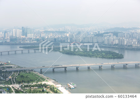 Street scenery of Seoul, South Korea 117 60133464