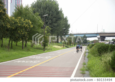 Street scenery of Seoul, South Korea 133 60133494