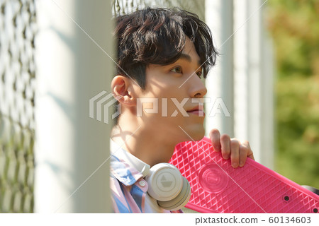 Male sports skateboard 60134603