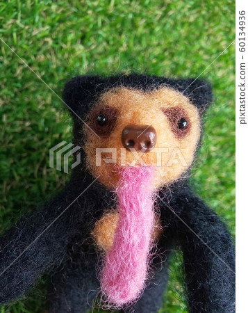 Malay bear long tongue bear 60134936