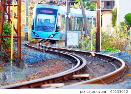 Low floor vehicle S-shaped track (Fukui Railway) 60135020