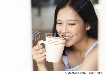 Women's lifestyle tea time Women's lifestyle tea time 60137896