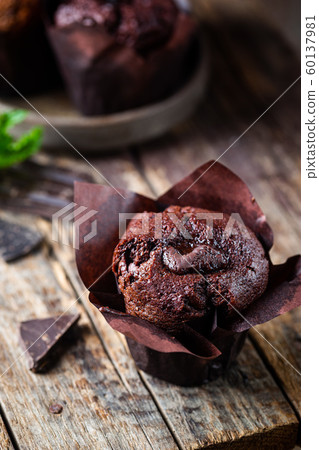 Dark chocolate muffin Dark chocolate muffin 60137981