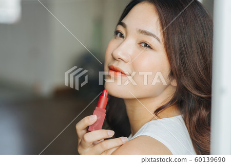 Women beauty 60139690