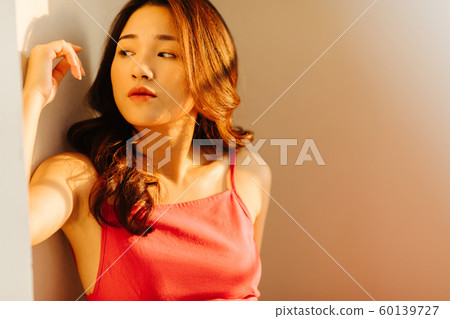 女性美容裝扮 60139727