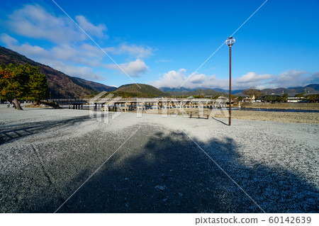 Overlooking Togetsukyo Bridge from Arashiyama Nakanoshima Park 60142639