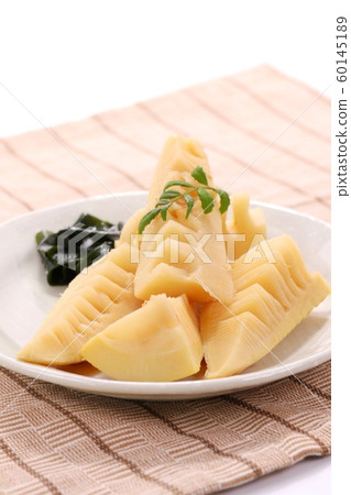 用竹和海藻煮的若aka 60145189