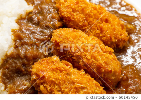 Oyster Fly Curry (Oyster Flight Topping Beef Curry Rice). 60145450