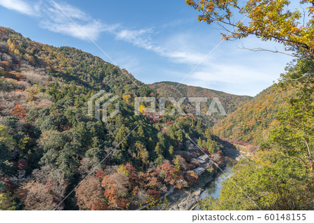 從嵐山公園展望台眺望秋天的保祖峽谷 從嵐山公園展望台眺望秋天的保祖峽谷 60148155