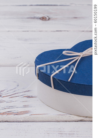 Paper heart shaped gift box. Paper heart shaped gift box. 60150199