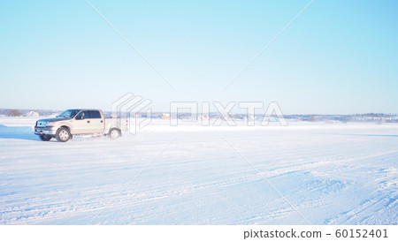 Ice Road Great Slave Lake 60152401