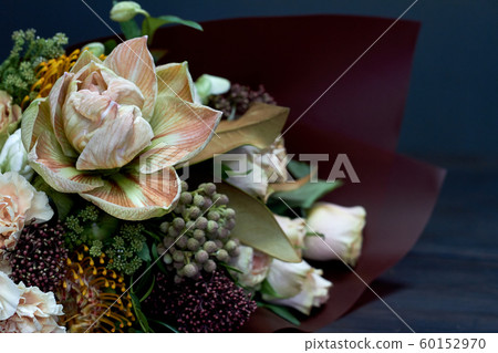 Detail closeup bouquet in pastel colors in vintage 60152970