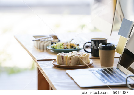 Office lunchtime image Office lunchtime image 60153871