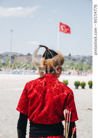 Man wearing traditional turkish hat in view 60154776