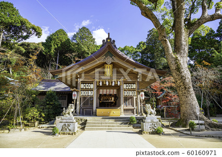 福岡縣太宰府市的熱門景點寶滿宮 福岡縣太宰府市的熱門景點寶滿宮 60160971