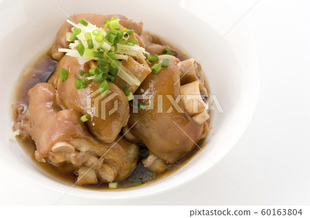 Stewed pork leg 60163804