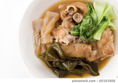 Stewed pork leg 60163806