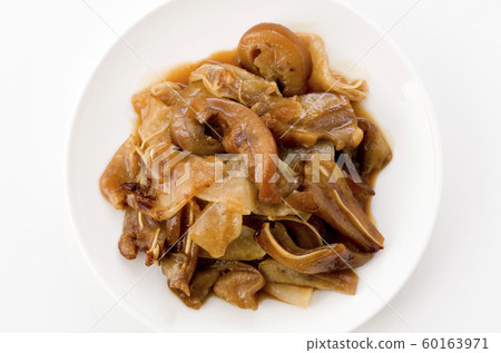 Chiller (pig skin) and dried radish side dishes 60163971