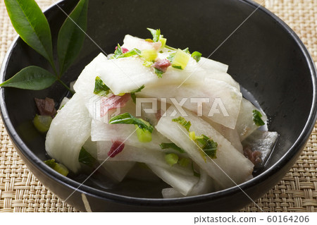 Japanese radish plum 21 60164206