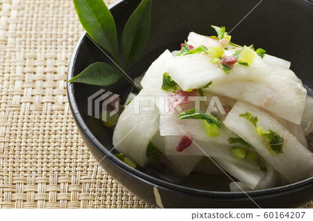 Daikon plum plum 22 60164207