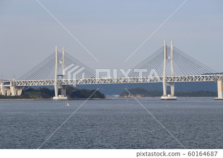 從海上眺望瀨戶大橋 60164687