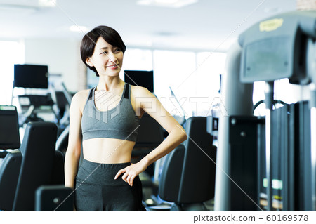 Fitness Sports Gym Training Middle Female Exercise 60169578