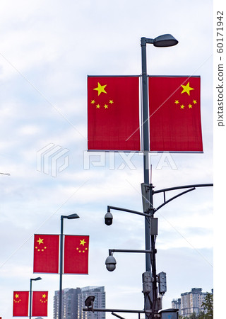 中國國旗五星級紅旗中國人形象 中國國旗五星級紅旗中國人形象 60171942