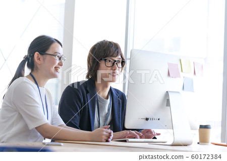 辦公室工作形象 60172384