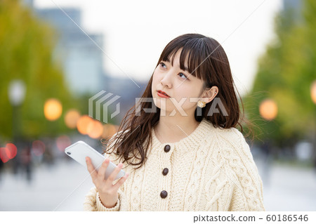 Smartphone / Trouble / Question / Anxiety / Worry Smartphone / Trouble / Question / Anxiety / Worry 60186546