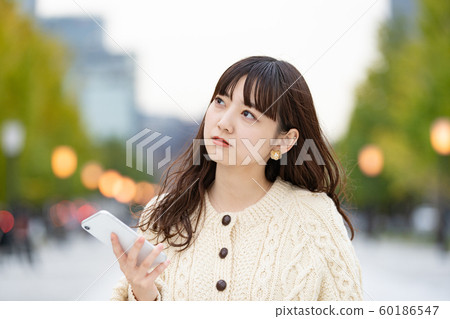 Smartphone / Trouble / Question / Anxiety / Worry Smartphone / Trouble / Question / Anxiety / Worry 60186547