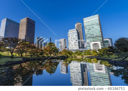 老Shiba Rikyu皇家庭院風景 60186751